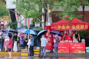 稳定输出！王思雨13中6拿到19分外加4板3助 正负值+9